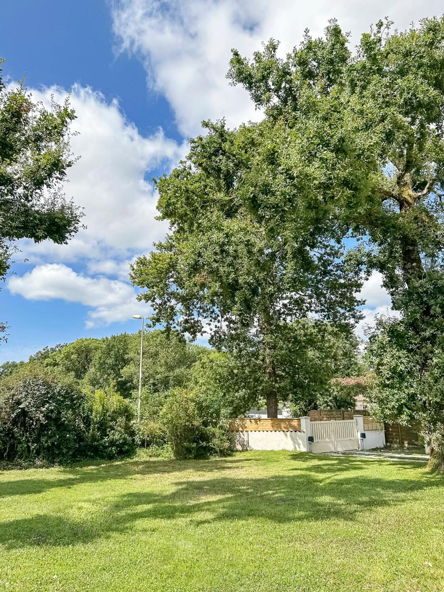 Calme Jardin & Parking Prox Royan Appart 2 Médis Exterior foto